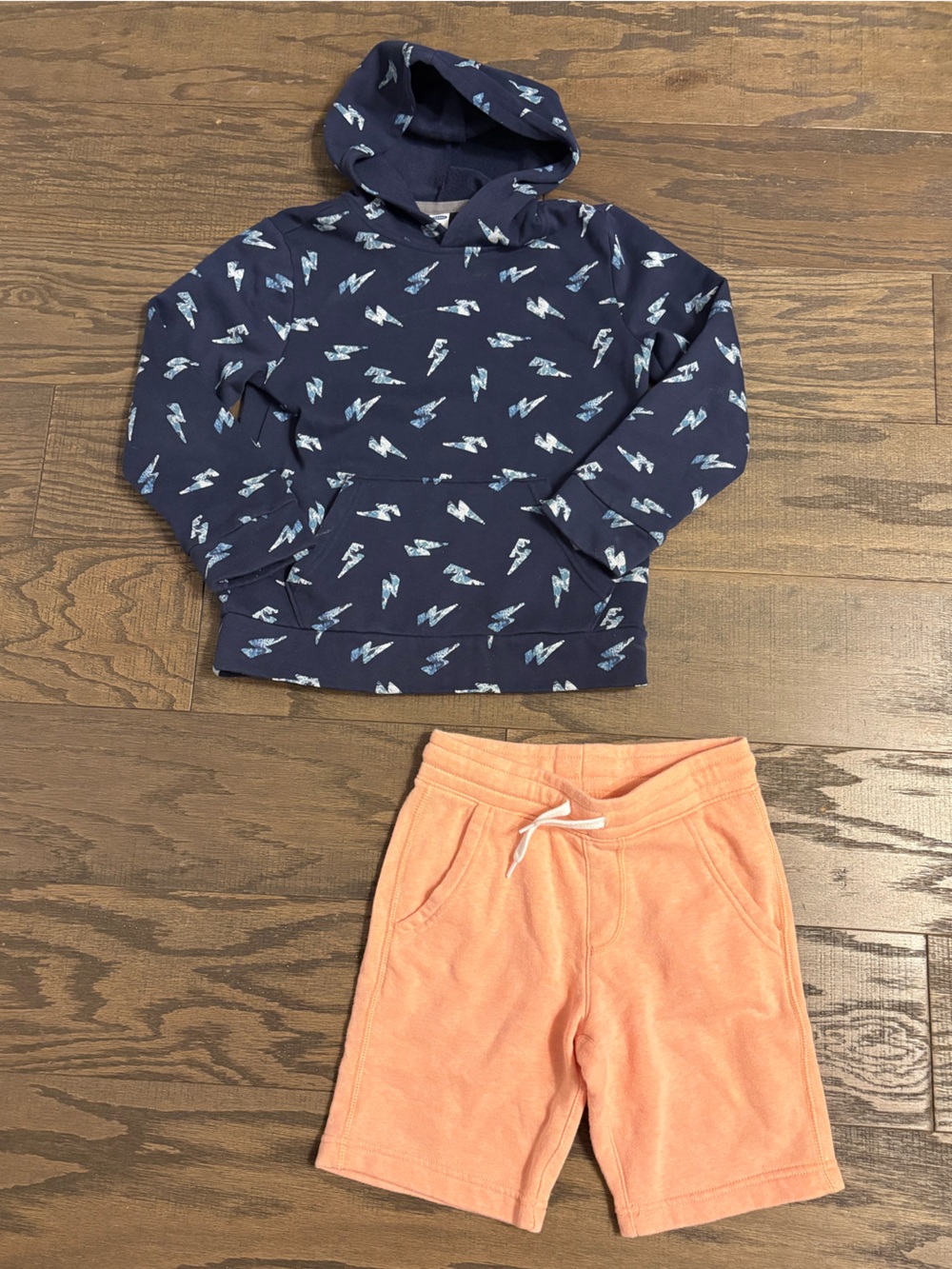 Boys Size 8 hoodie Sweatshirt & Shorts Set Orange & Blue Lighting Bolts EUC